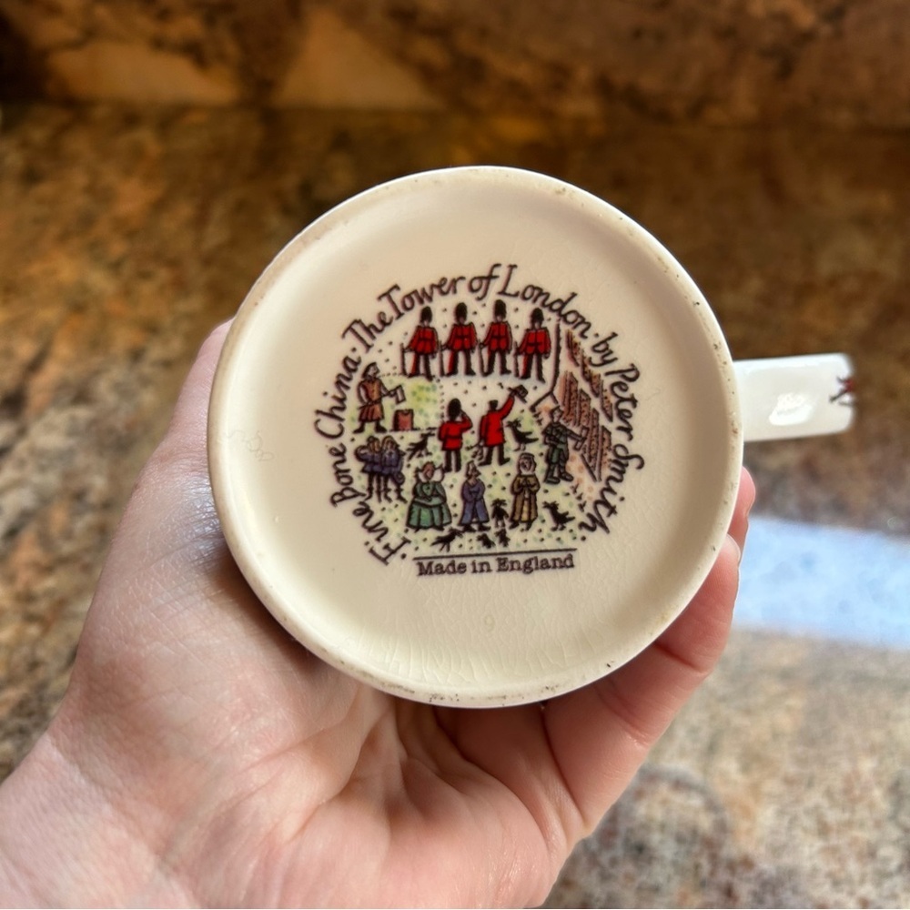 The Tower of London Bone China Mug by Peter Smith - Picture 7 of 7